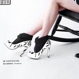 揭秘娱乐圈：吃瓜系统如何助力明星逆袭，背后故事全曝光！